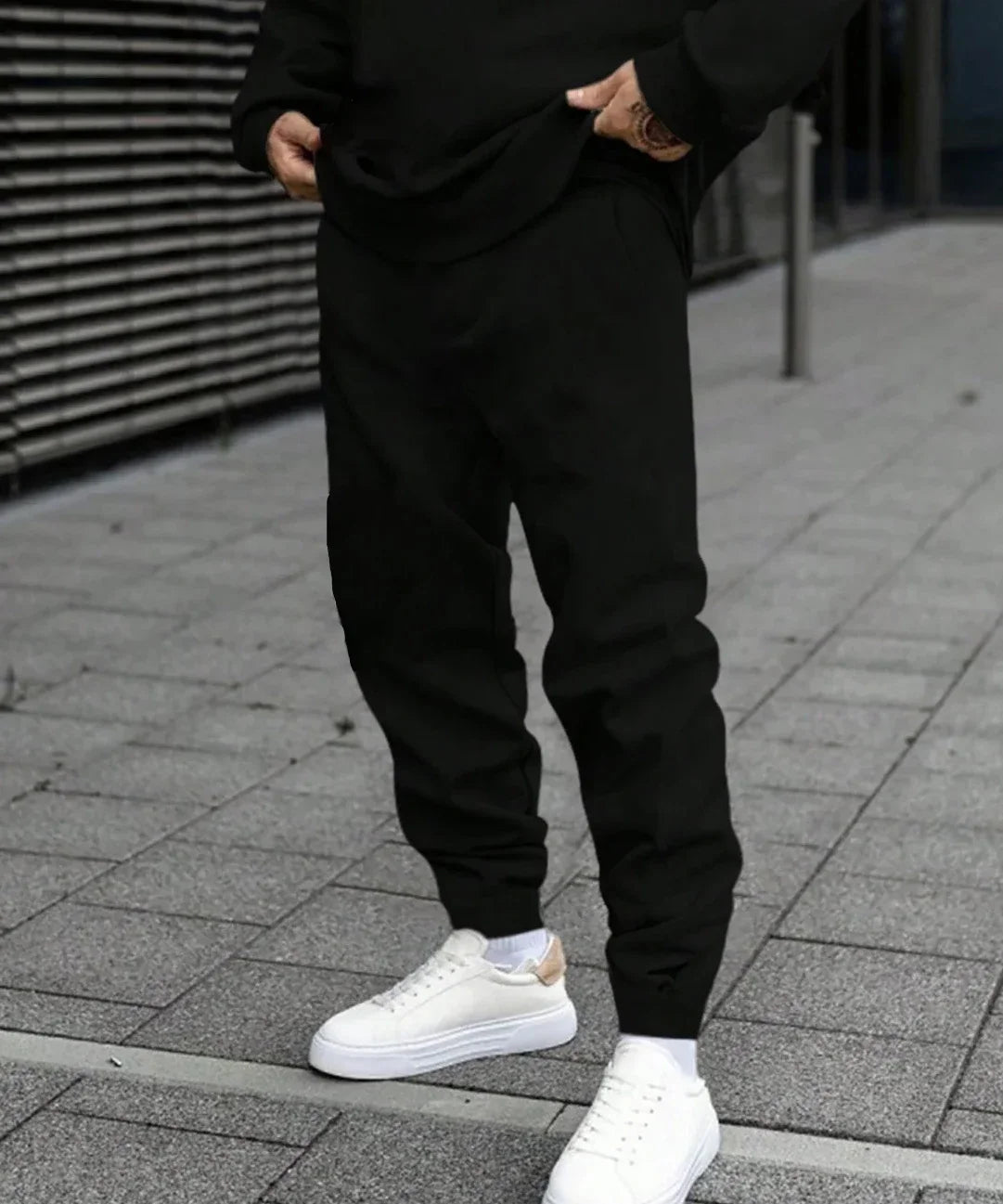 Men's casual polyester tracksuit pullover with printed design and elastic waist pants for autumn and winter streetwear