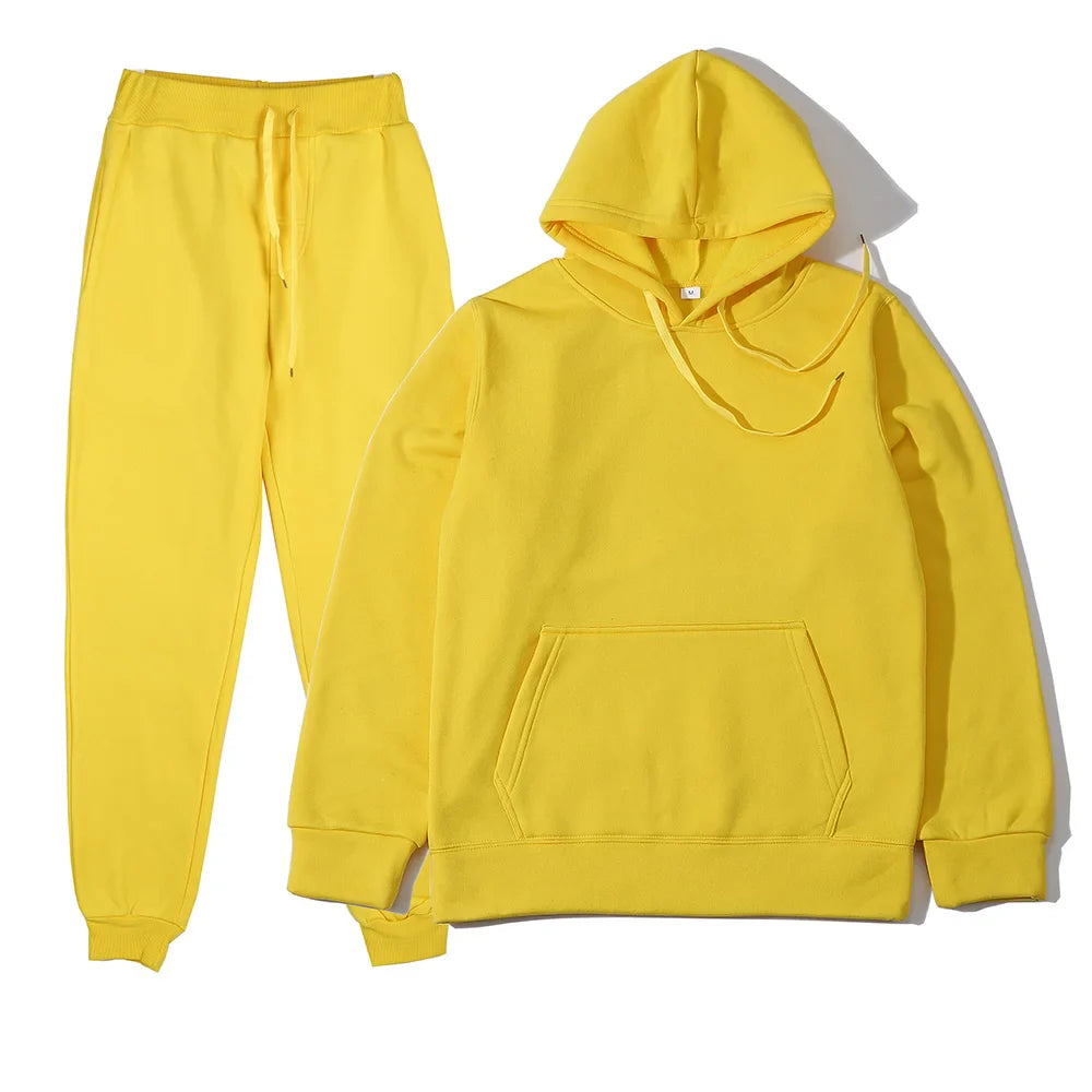 Men's casual autumn and winter polyester tracksuit with drawstring pants and O-neck collar