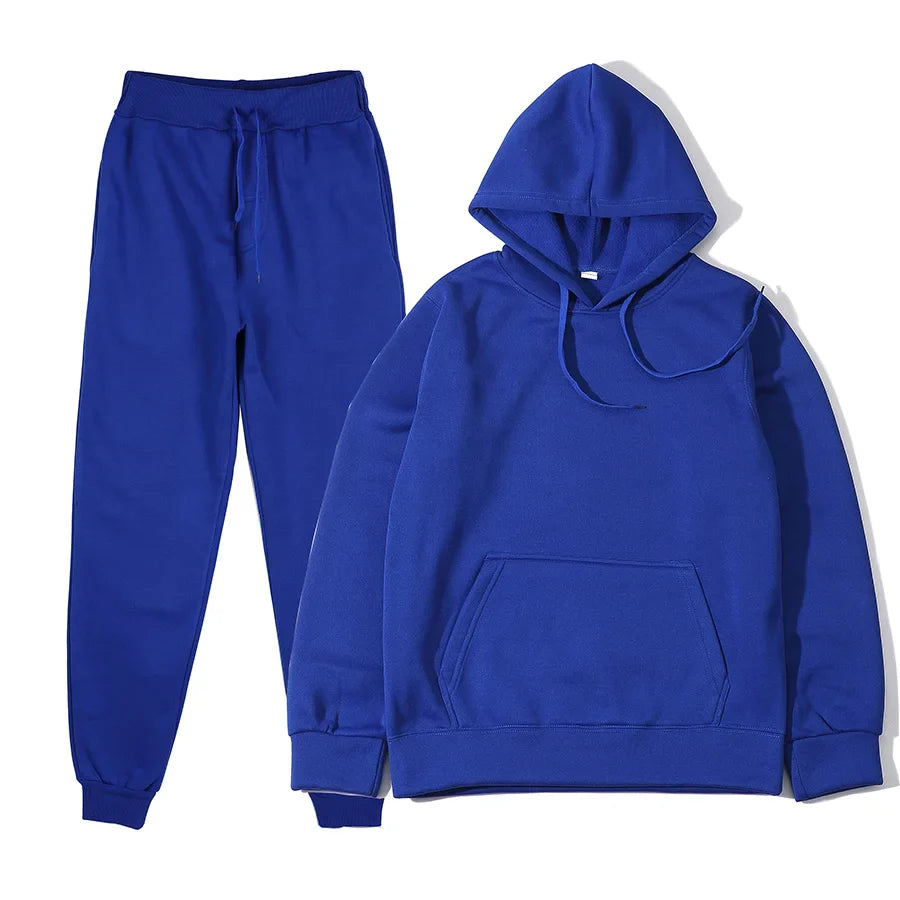 Men's autumn and winter casual polyester tracksuit with drawstring pants and O-neck collar